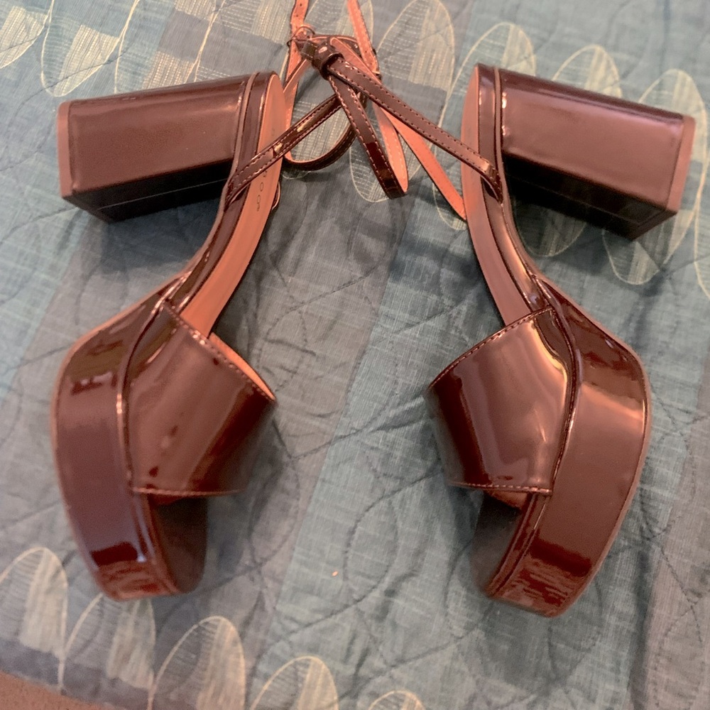 Brown Bamboo brand platform shoe!